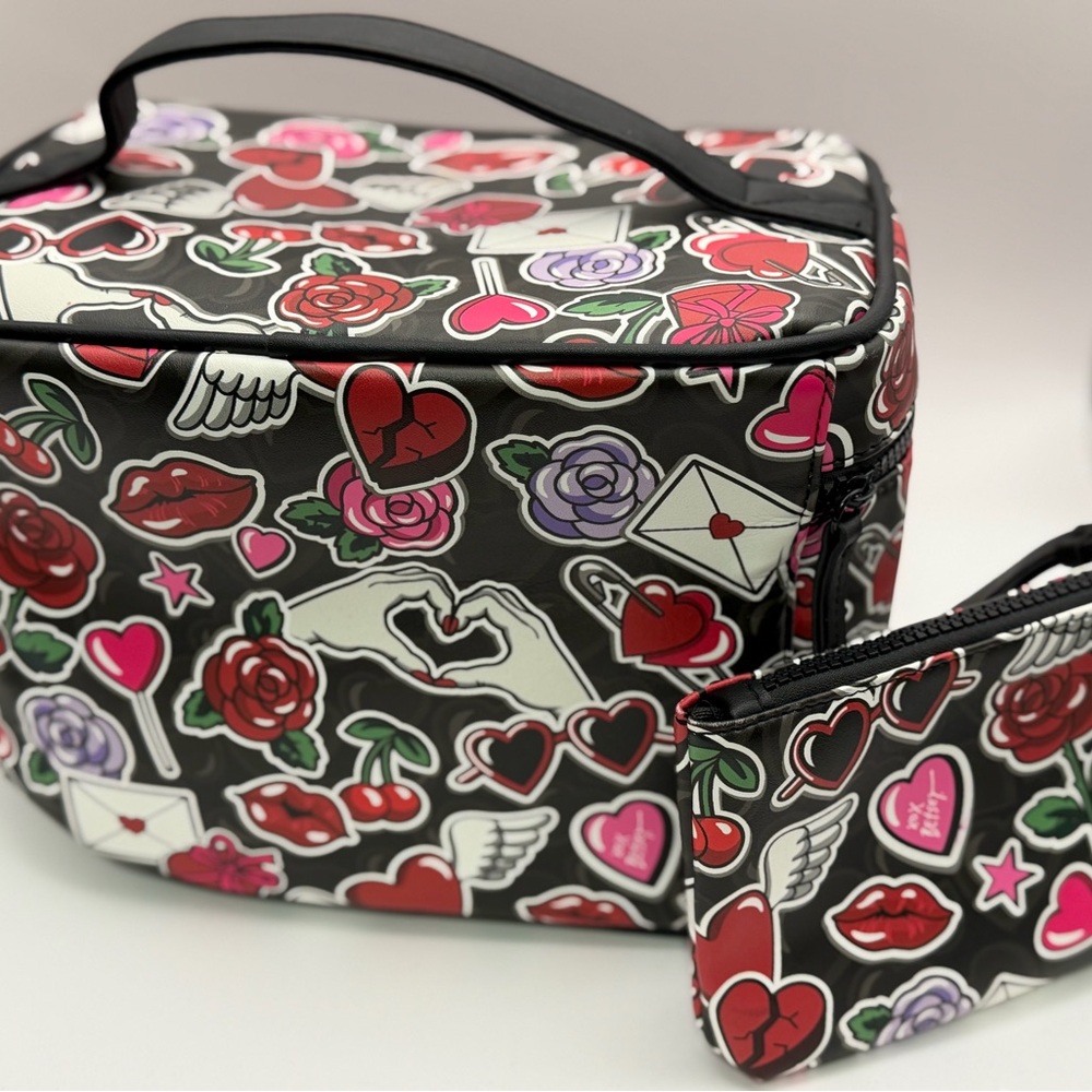 betsey johnson cosmetic bag set - Picture 2 of 9